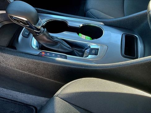 Used 2024 Chevrolet Malibu LT image 16