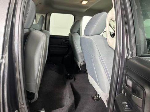 Used 2017 RAM 1500 Express image 26