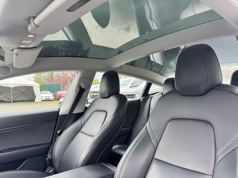 Used 2018 Tesla Model 3 Long Range RWD image 19