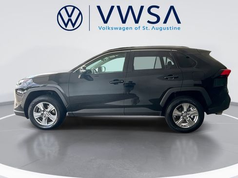 Used 2024 Toyota RAV4 XLE FWD image 4