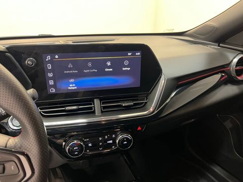 Used 2025 Chevrolet Trax RS w/ Driver Confidence Package image 21