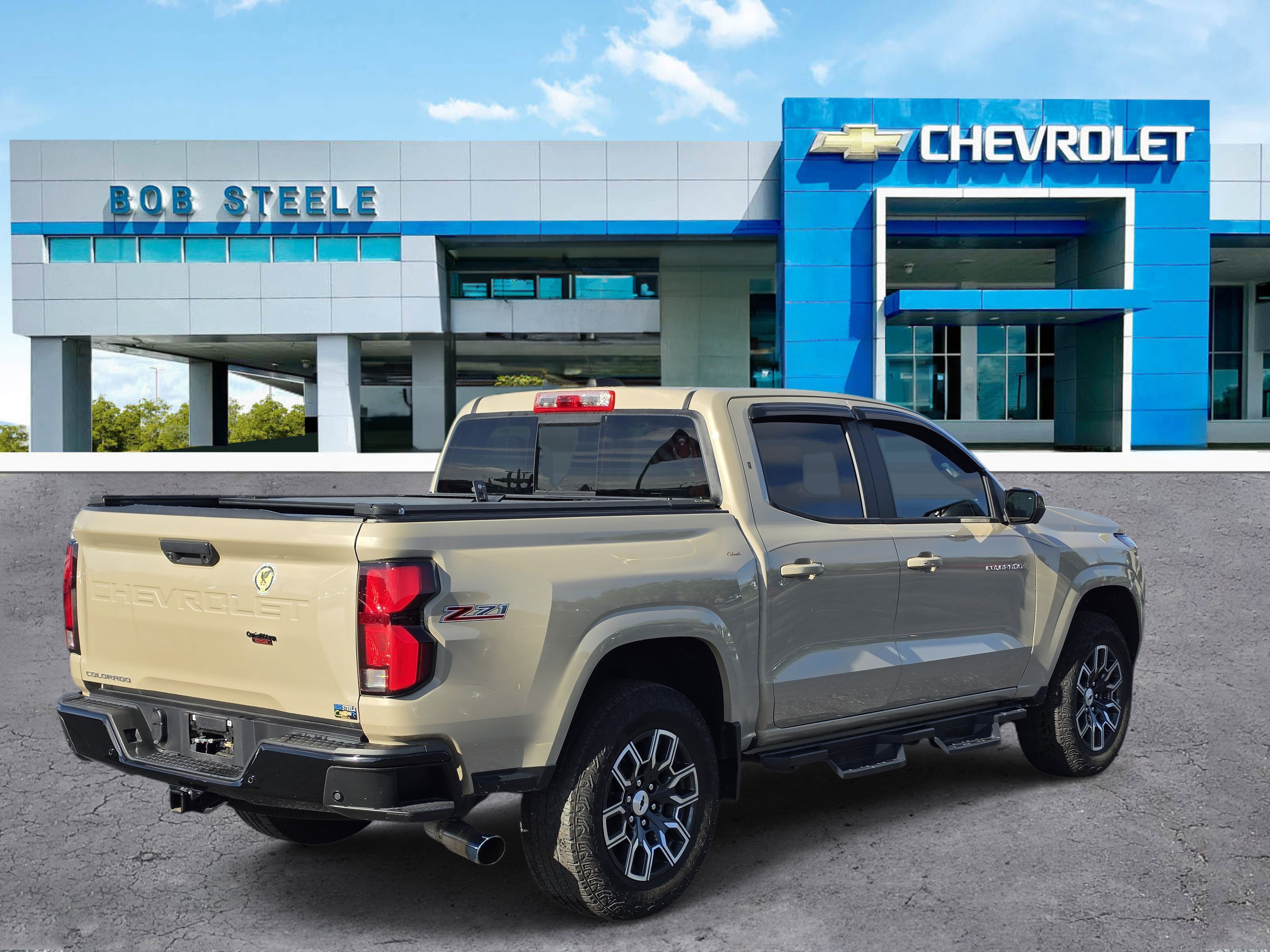 Certified 2024 Chevrolet Colorado Z71 w/ Z71 Convenience Package 2 AWD/4WD image 4
