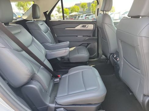 Used 2026 Ford Explorer Active w/ Active Comfort Package RWD image 20