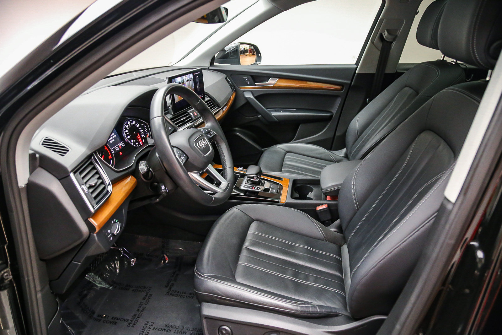 Certified 2023 Audi Q5 2.0T Premium w/ Convenience Package AWD/4WD image 19