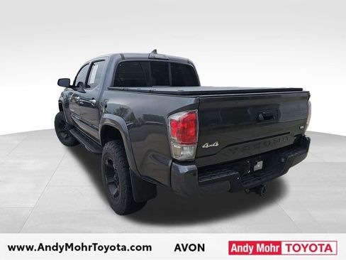 Used 2016 Toyota Tacoma Limited w/ Towing Package AWD/4WD image 5
