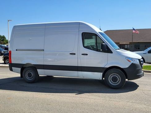New 2025 Mercedes-Benz Sprinter 2500 image 36