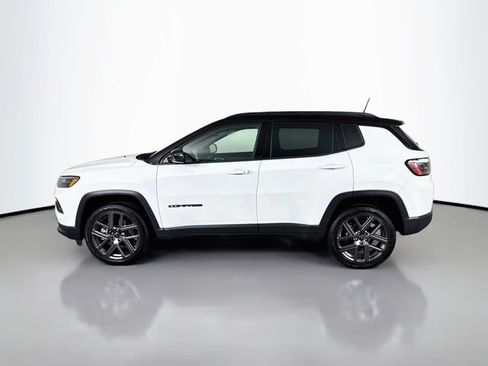 Used 2026 Jeep Compass Limited AWD/4WD image 10