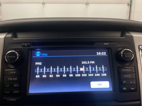 Used 2016 Nissan Titan SL image 7