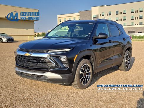 Used 2024 Chevrolet TrailBlazer LT AWD/4WD image 1