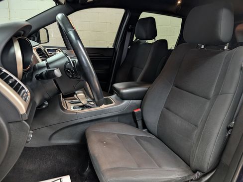 Used 2017 Jeep Grand Cherokee Laredo w/ Quick Order Package 23E image 13