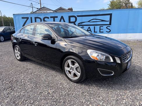 Used 2012 Volvo S60 T5 FWD image 1