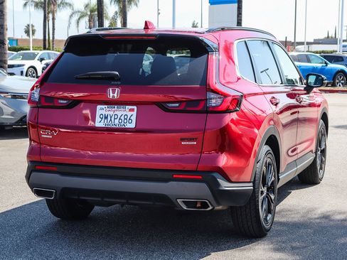 Used 2024 Honda CR-V Sport Touring image 11