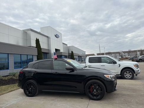 Used 2020 Alfa Romeo Stelvio Ti Sport w/ Quick Order Package 22S Sport image 8