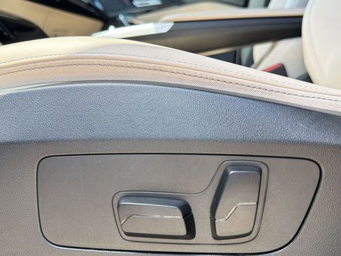 Used 2025 BMW X1 xDrive28i AWD/4WD image 13