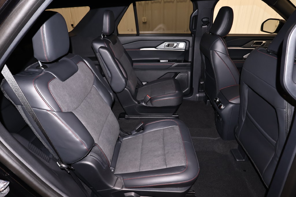 New 2027 Ford Explorer ST w/ Sun And Sound Package AWD/4WD image 18
