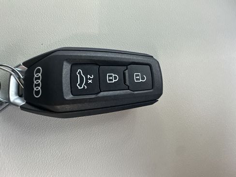 Used 2025 Audi Q5 Premium Plus AWD/4WD image 28