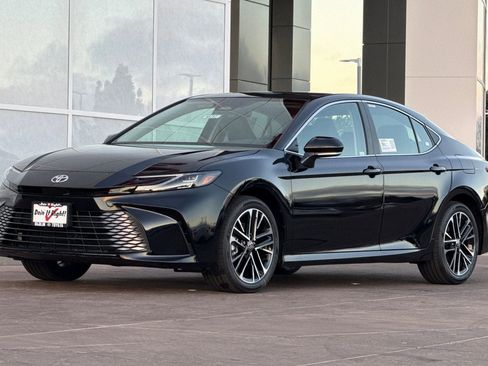 New 2026 Toyota Camry XLE image 8