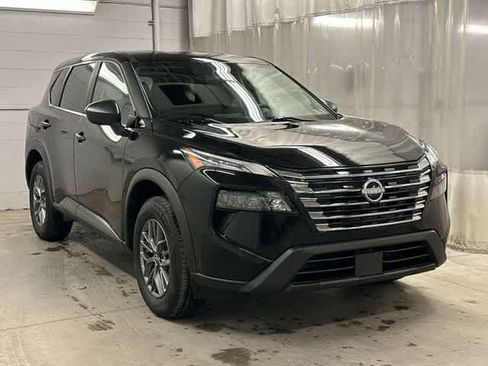 Used 2024 Nissan Rogue S AWD/4WD image 28