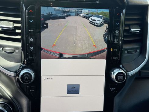 Used 2023 RAM 1500 Big Horn AWD/4WD image 27