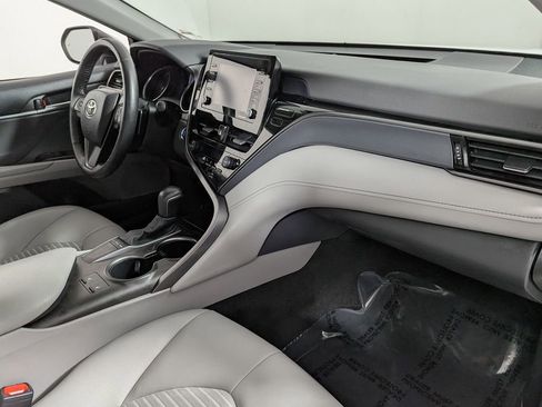 Certified 2023 Toyota Camry SE image 29