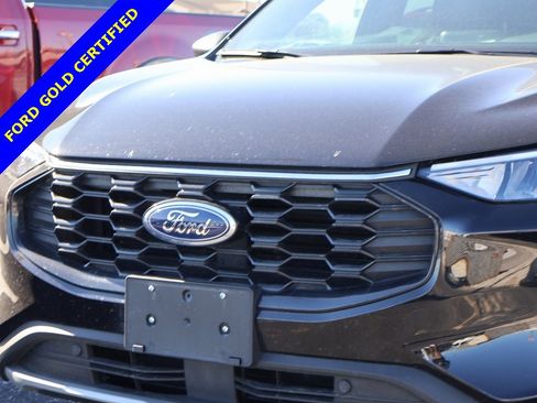 Certified 2025 Ford Escape ST-Line image 2