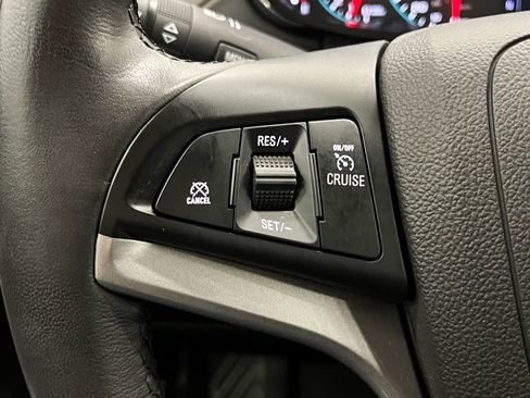 Used 2020 Chevrolet Trax LT w/ Redline Edition image 21