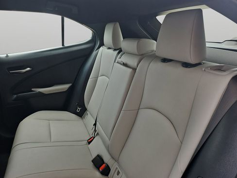 Used 2020 Lexus UX 250h AWD/4WD image 36