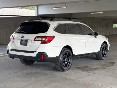 Used 2019 Subaru Outback 2.5i Limited w/ Popular Package #2 AWD/4WD image 5