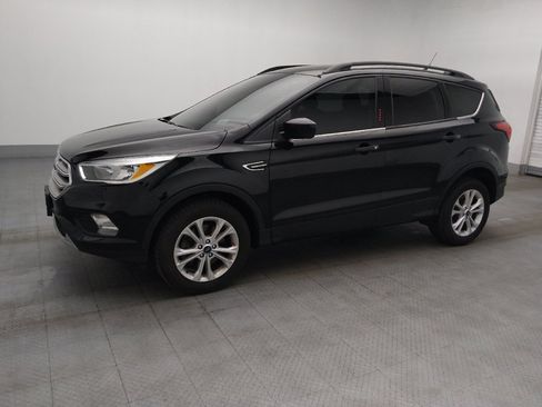 Used 2019 Ford Escape SE AWD/4WD image 2