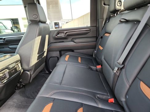 Used 2024 GMC Sierra 2500 AT4 w/ Technology Package image 17