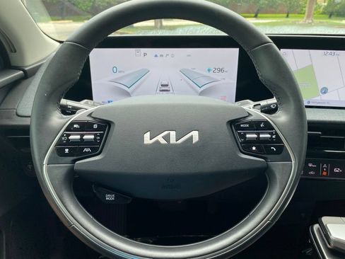 Used 2024 Kia EV6 Light RWD image 20