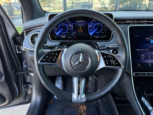 Used 2023 Mercedes-Benz EQE 500 4MATIC SUV image 31