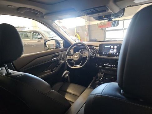 Certified 2023 Nissan Rogue SL w/ SL Premium Package AWD/4WD image 21