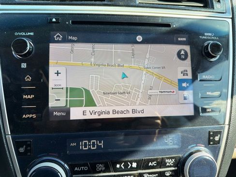 Used 2018 Subaru Outback 2.5i Limited image 12