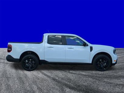 New 2025 Ford Maverick Lariat w/ Black Appearance Package