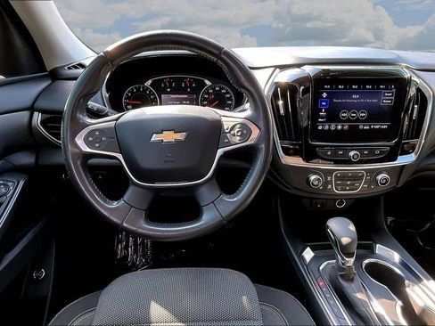 Used 2021 Chevrolet Traverse LT FWD image 10