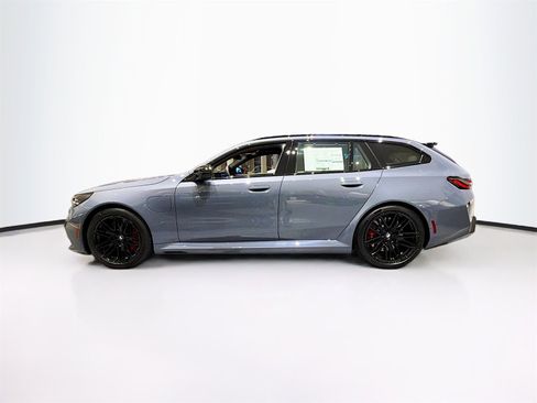 New 2026 BMW M5 Touring image 4