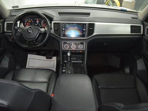 Used 2018 Volkswagen Atlas SE image 28