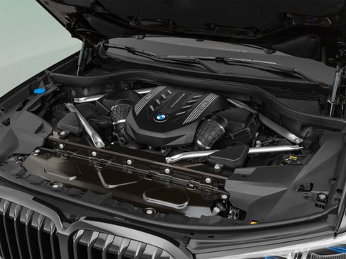 Used 2022 BMW X7 M50i w/ Dynamic Handling Package AWD/4WD image 15