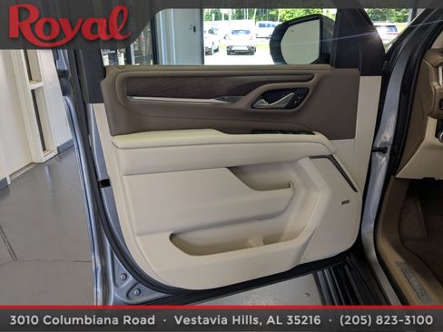 Used 2021 GMC Yukon XL Denali w/ Denali Premium Package RWD image 21