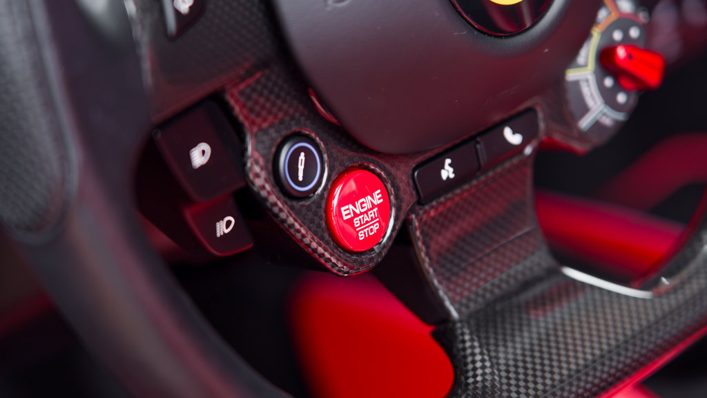 Used 2022 Ferrari F8 Tributo RWD image 21