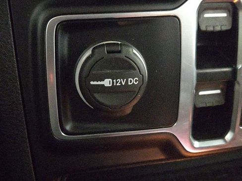 Used 2024 Jeep Wrangler Sport S image 26