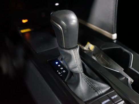 Certified 2025 Toyota Camry SE image 22