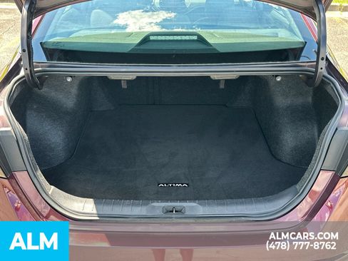 Used 2025 Nissan Altima 2.5 SV FWD image 21