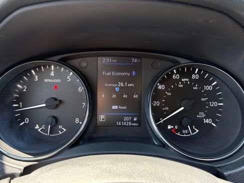 Used 2020 Nissan Rogue SV AWD/4WD image 28