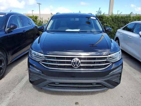 Used 2022 Volkswagen Tiguan S image 2