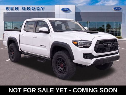 Used 2022 Toyota Tacoma TRD Pro AWD/4WD image 1