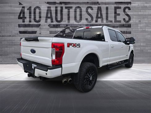 Used 2019 Ford F350 Lariat image 3