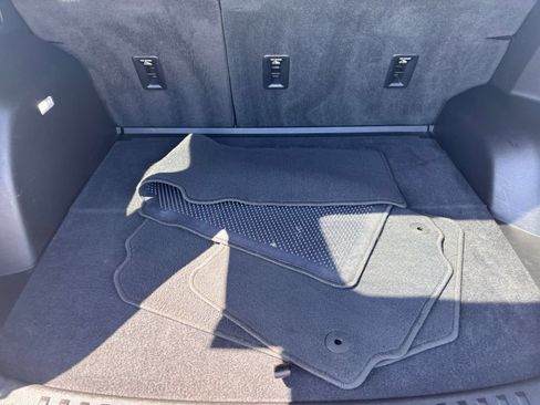 Used 2025 Chevrolet Equinox LT FWD image 31