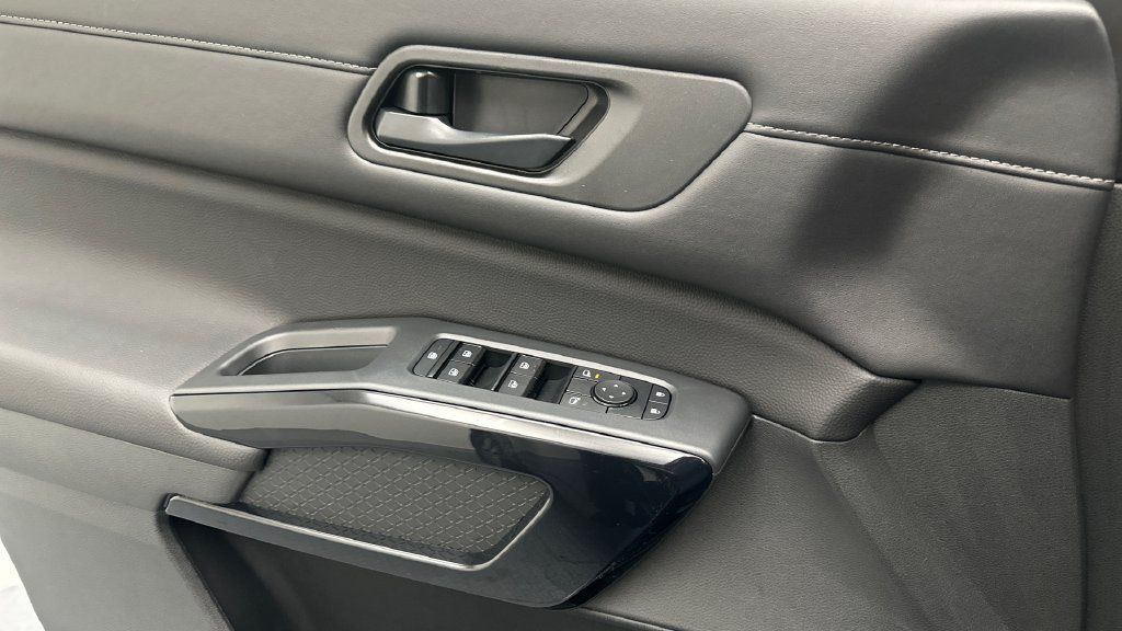 New 2026 Nissan Pathfinder SV AWD/4WD image 14